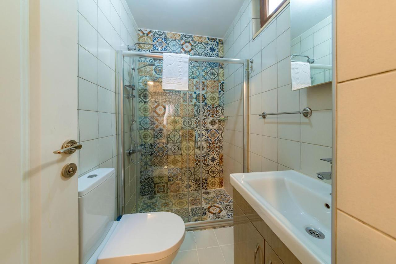 First Apart Apartment Istanbul Exterior photo